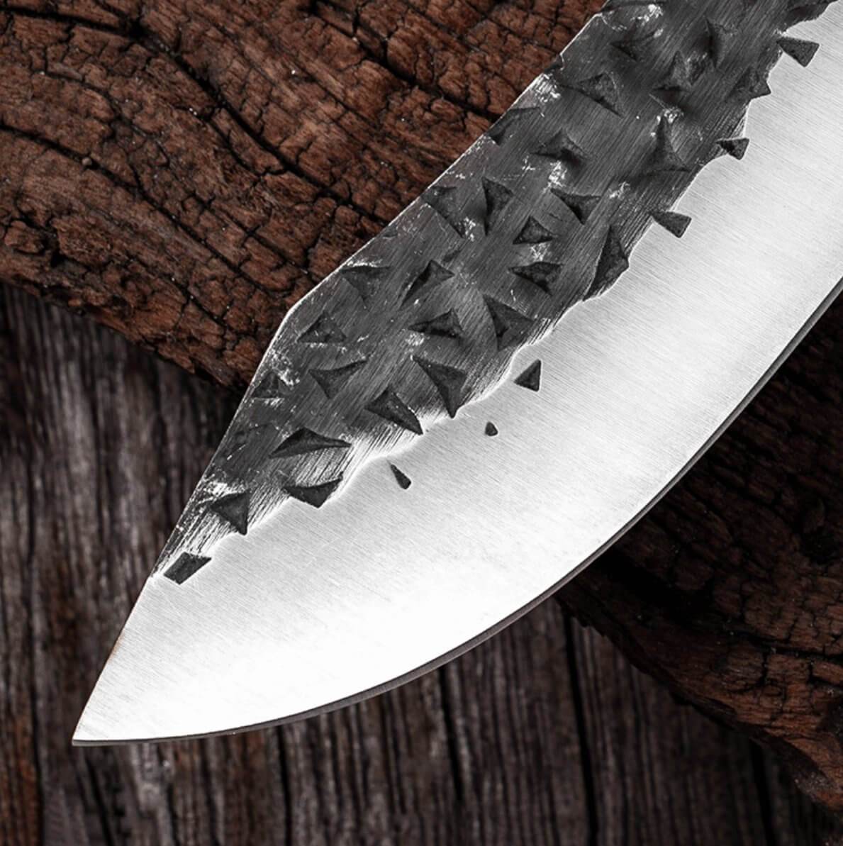 Rustikt kockkniv böjd